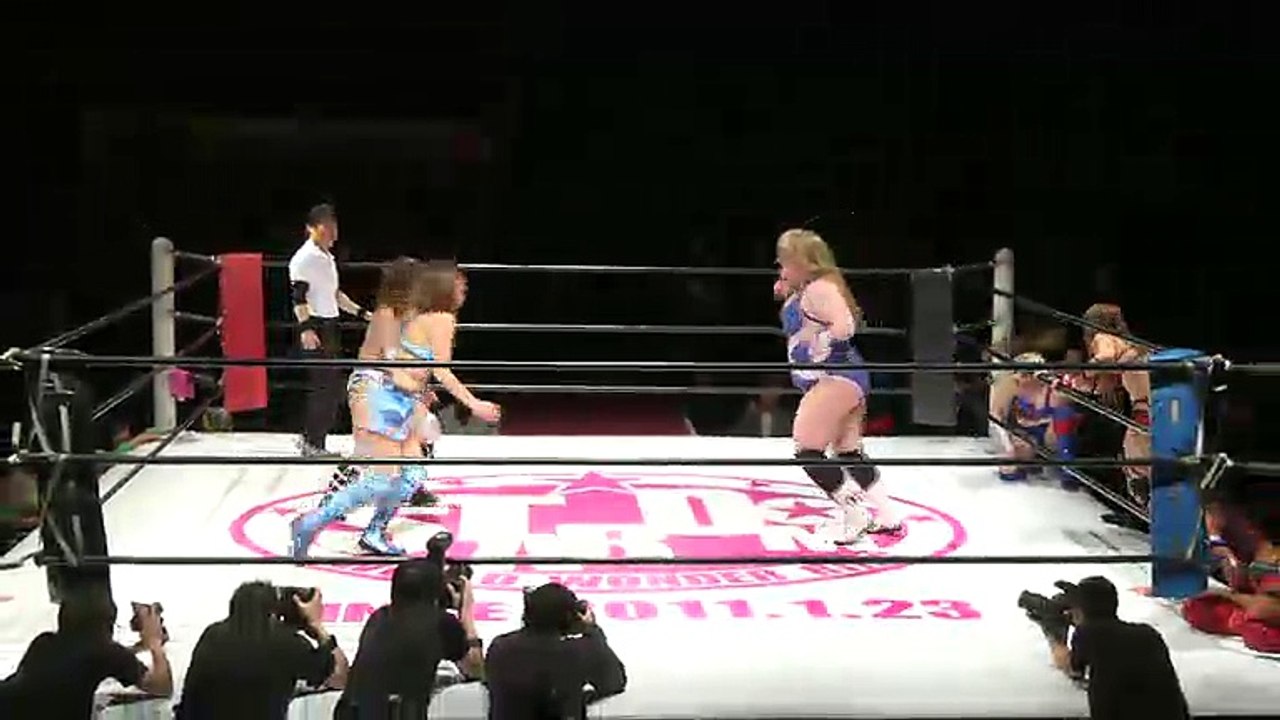 {Stardom} Stardom Vs. World Selection 10 Person Elimination Tag Match:  Io Shirai, Jungle Kyouna, Kairi Hojo, Mayu Iwatani & Momo Watanabe Vs. Chelsea Green, Evie, Kellie Skater, Santana Garrett & Viper (2/7/16)