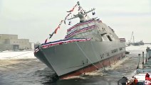 Regardez la mise à l'eau spectaculaire du nouveau bateau de l'US Navy