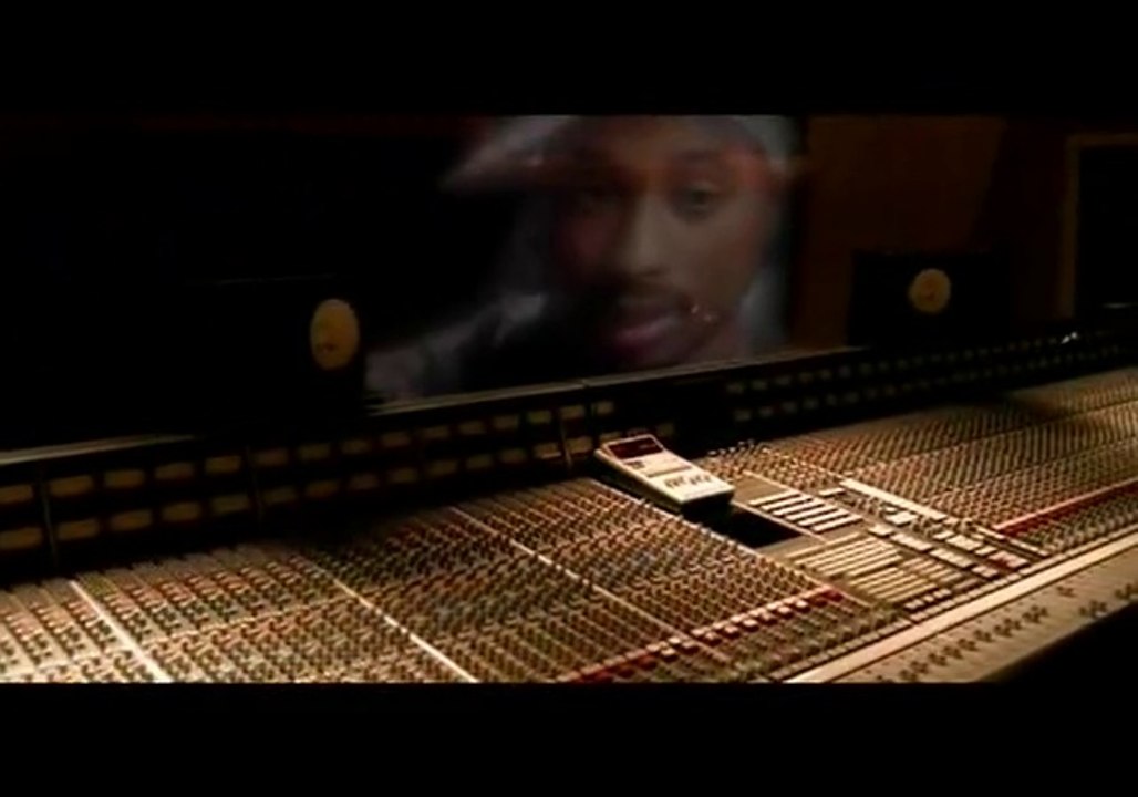 2Pac featuring The Notorious B.I.G. - Runnin' (Dying To Live