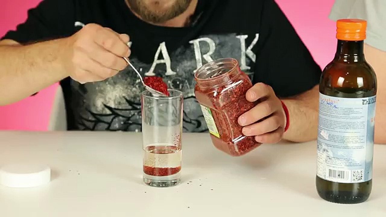 Evde Göz Yaşartıcı Sprey Yapma Tarifi