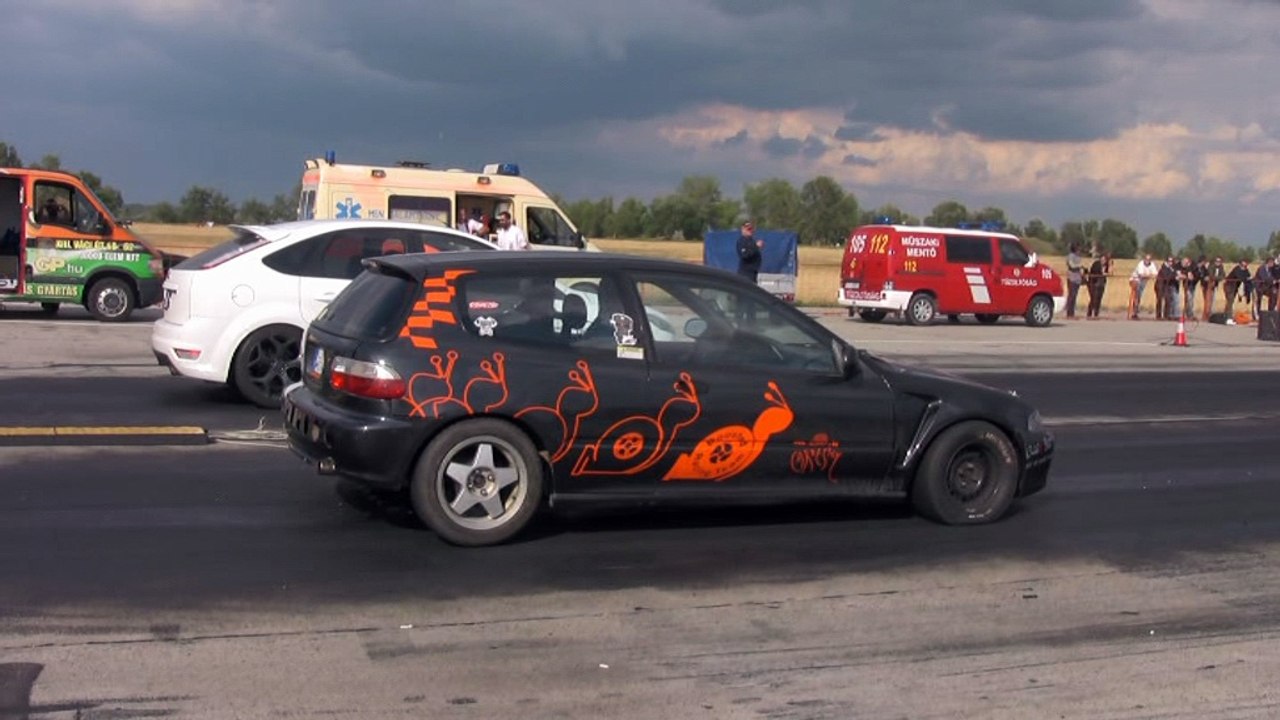 Honda Civic Turbo Vs. Ford Focus RS