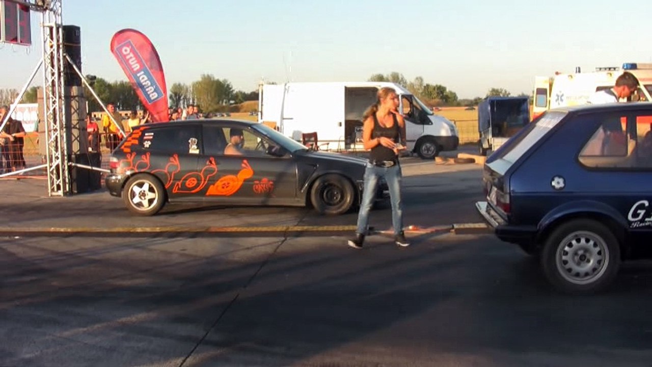 Honda Civic Turbo Vs VW Golf I TDI Turbo