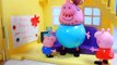 свинка пеппа. День Рождения папы свина 1 серия. Мультфильм для детей с игрушками. Peppa Pig