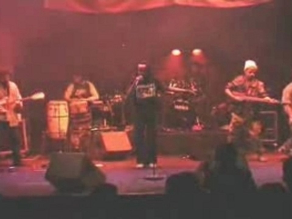 Mystic Vibes ( Live ) - Maximum