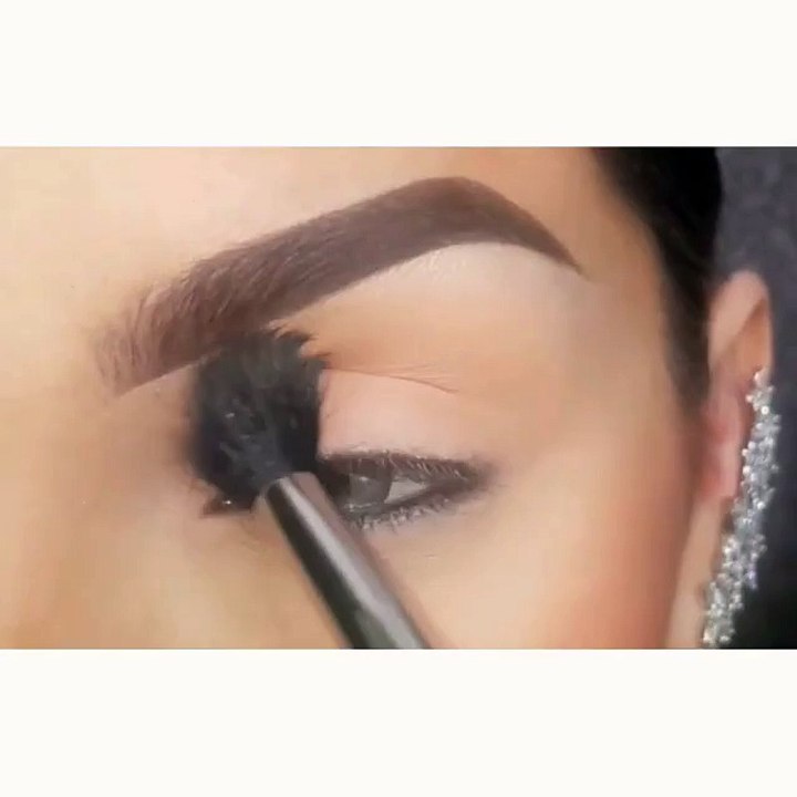 @makeupby_gunes
