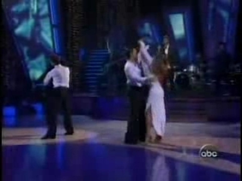 Enrique Iglesias Hero Live on Dancing with the Stars (USA)