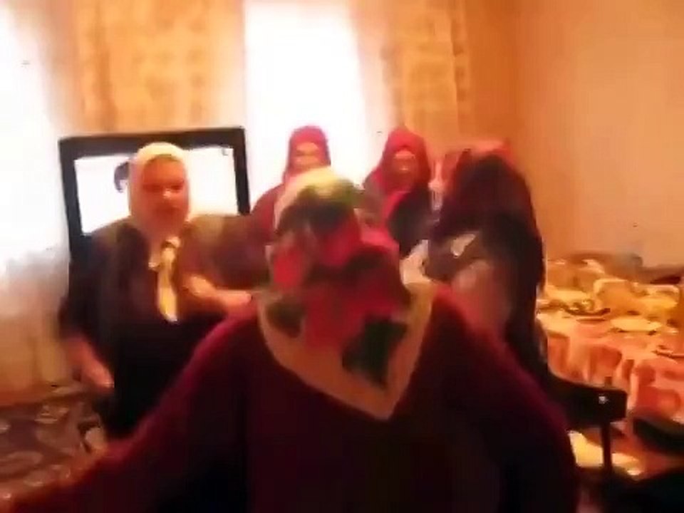 Женщина я не танцую