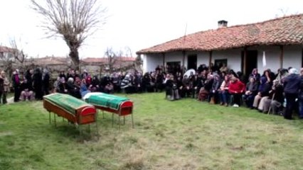 Aynı Anda Ölen Yaşlı Çift Toprağa Verildi