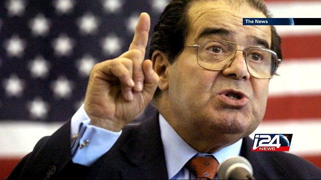 After Scalia's death, fierce political battle erupts