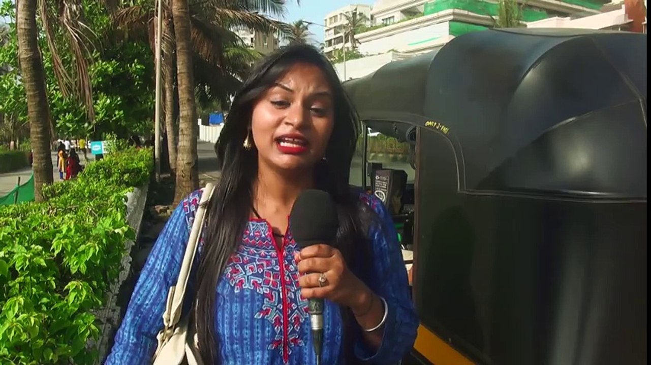 Mumbai Autowallas On Couples Kissing In Rickshaw -
