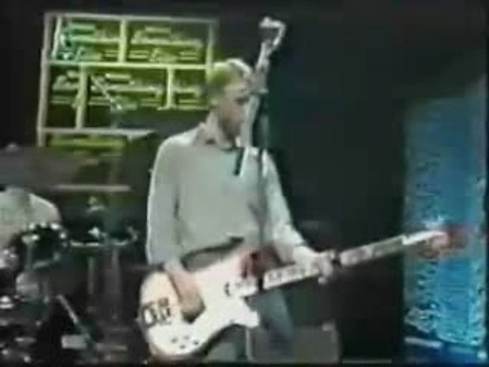 Joy Division - She's lost control (live BBC 15-9-79)