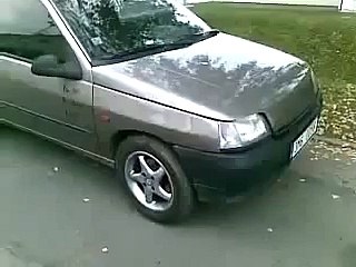 Ecco come i rom vi rubano la macchina!