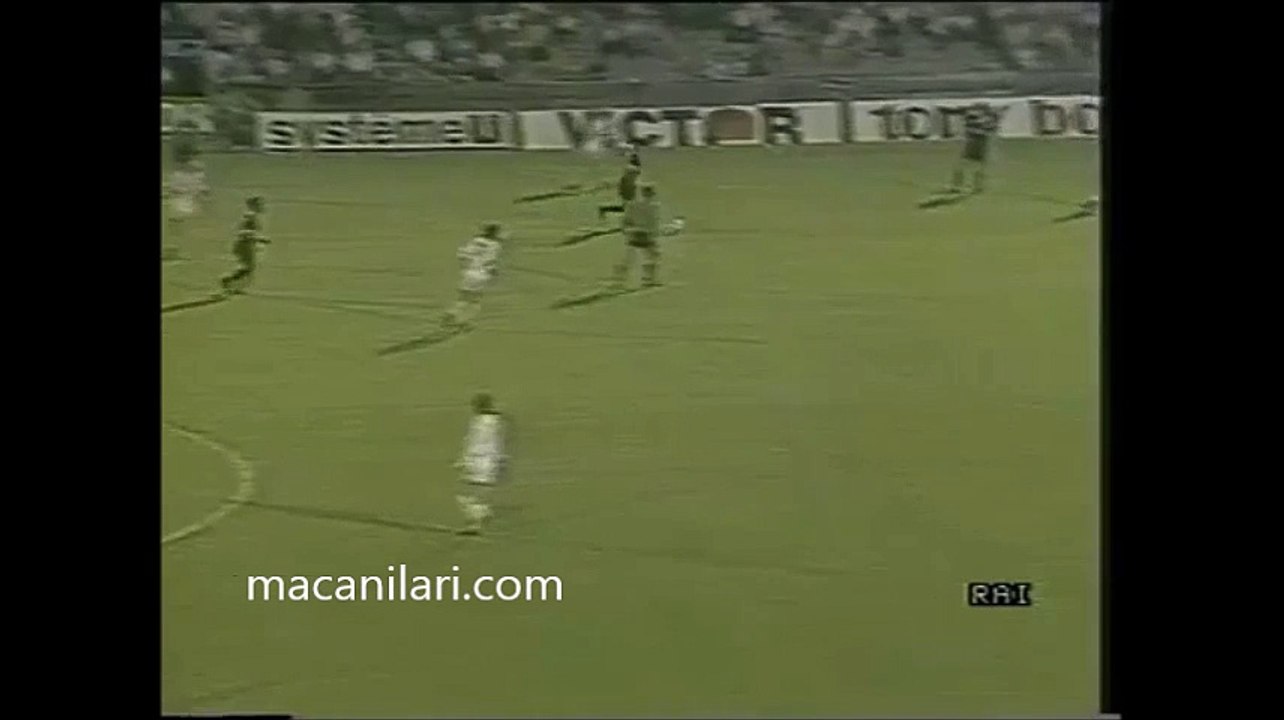 16.09.1987 - 1987-1988 European Champion Clubs' Cup 1st Round 1st Leg Bordeaux FC 2-0 BFC Dynamo Berlin