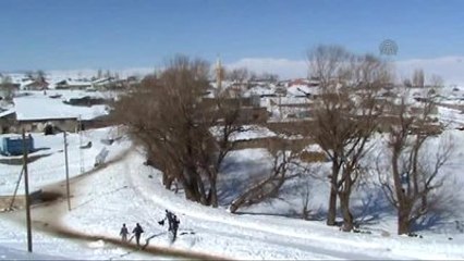 Beyaz Esareti" Eğlenceye Dönüştürüyorlar