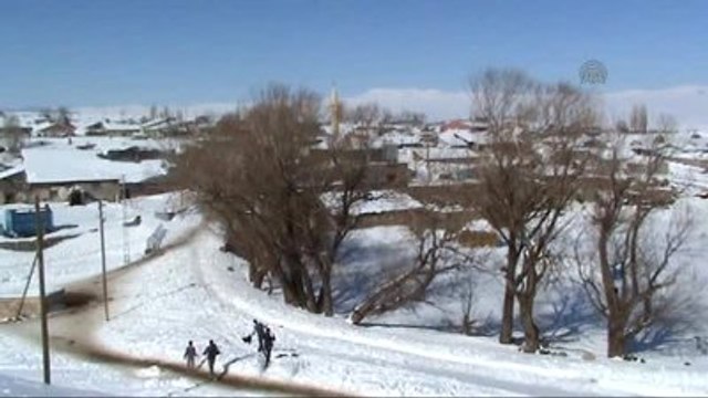 Beyaz Esareti Eğlenceye Dönüştürüyorlar