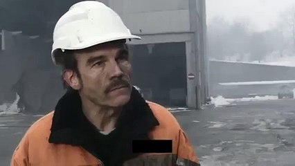 Cet employé va détruire la voiture de son boss vidéo
