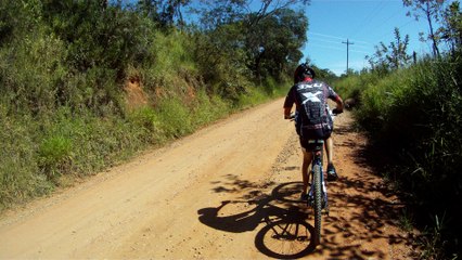 Venha pedalar conosco, Taubaté, SP, Brasil, bikers nas trilhas e nas montanhas, 2016, Marcelo Ambrogi