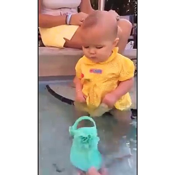 amazing kid swoiming shocked video