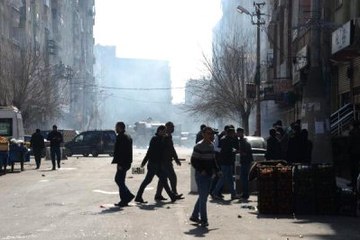 Diyarbakır'da Olaylı Öcalan Protestosu