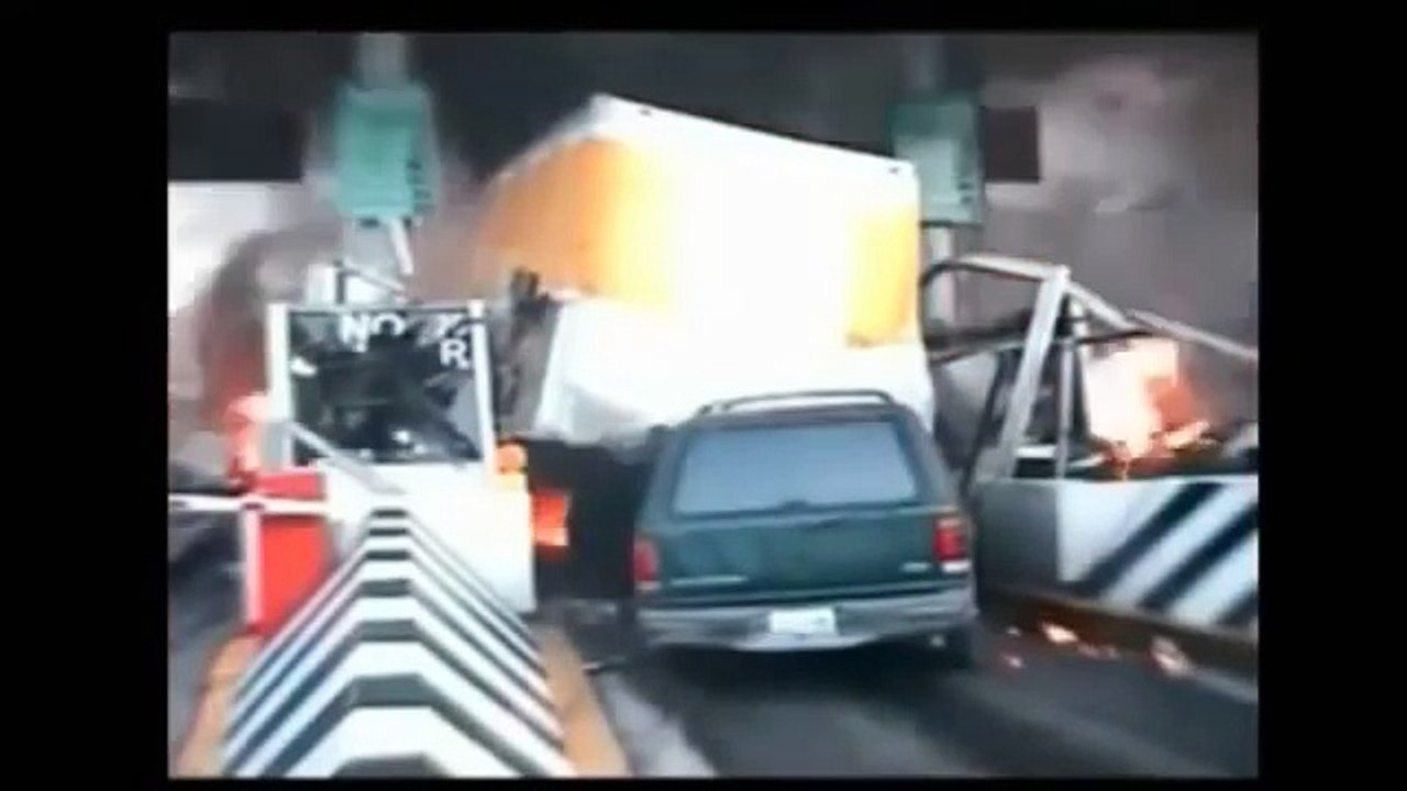 Horrible Truck Crashes Deadly Accidents Compilation 2014