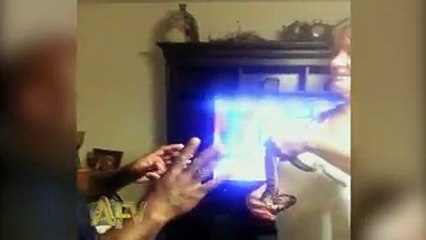 Your face when you put snake around your neck