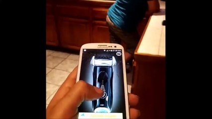 Funniest prank ever : Shave the head of your grandma... or just pretending to!