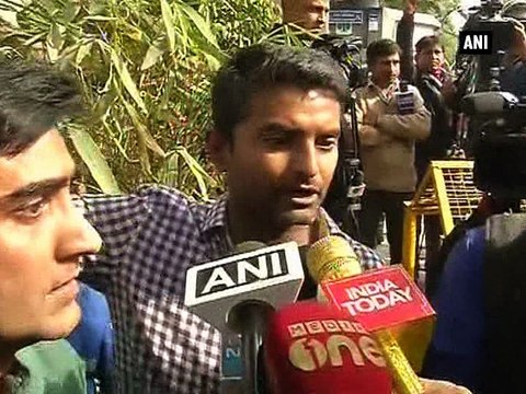JNU row: Lawyers thrash students, journalists