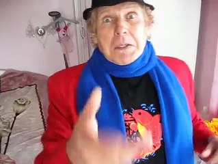 Александр Новожилов анекдот про девушку.