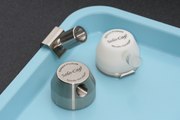 Kirkland Products Solo-Cap Needle Recappers