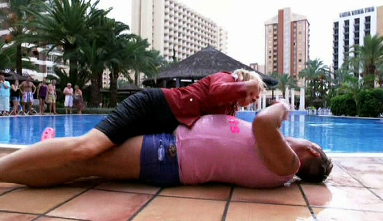 Benidorm @ Extras @ S05 @ Outtakes