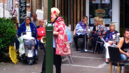 Mister MADDOX a la Braderie a Bruxelles