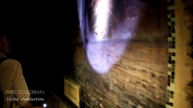 Paris Souterrain, visite clandestine: Un univers artistique méconnu dans les catacombes de Paris !