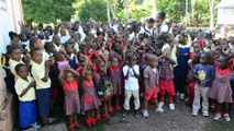 Peu Importe, chanter par les enfants orphelins de Haïti. Mieux vivre ensemble au nom de la vie des enfants du monde.
