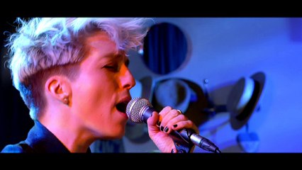 [EXCLU WEB] Jeanne Added, en Live avec "Miss It All" - C à Vous - 15/02/2016