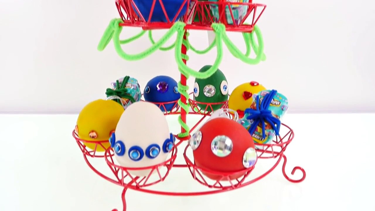 Play Doh Egg Christmas Tree Surprise Eggs Shopkins - - - Kinder Surprise Holiday Eggs