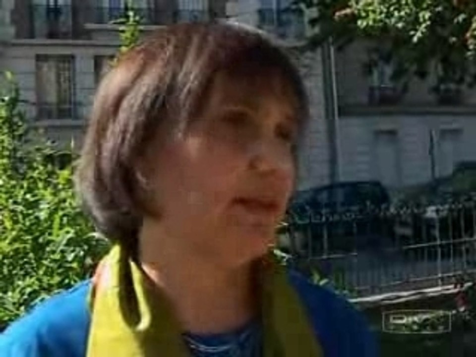 Violette Attal-Lefi soutient Sandrine Mazetier