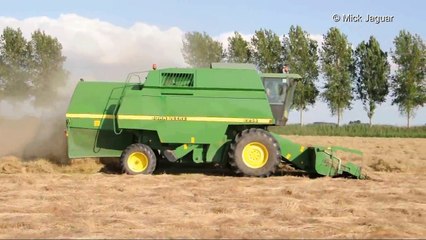 John Deere 2254 graszaad dorsen