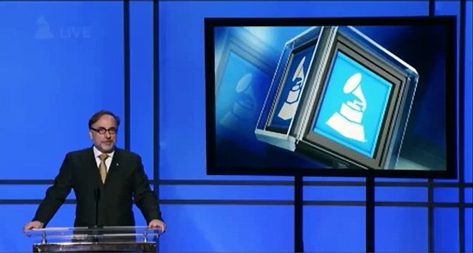 TAYLOR SWIFT react to winning Best Pop Vocal Album @ the 58th GRAMMY Awards 2016 Premiere Ceremony