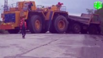 Самый большой тягач-буксировщик в мире