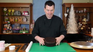 Bow Cake Preview - Cake Decorating with Paul Bradford