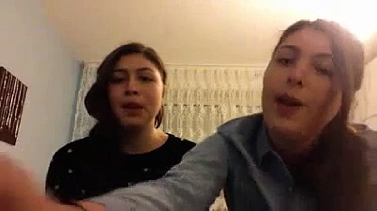 Sena ve Seda ikiz kardeşlerden ' Ya Kendin Gel yada Haber Yolla' Bu Sese Dikkat - Süper Ses Süper Yorum !