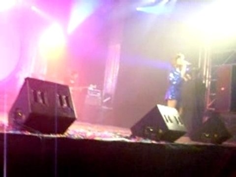 Pienso en tí+Tan solo son palabras - Soraya