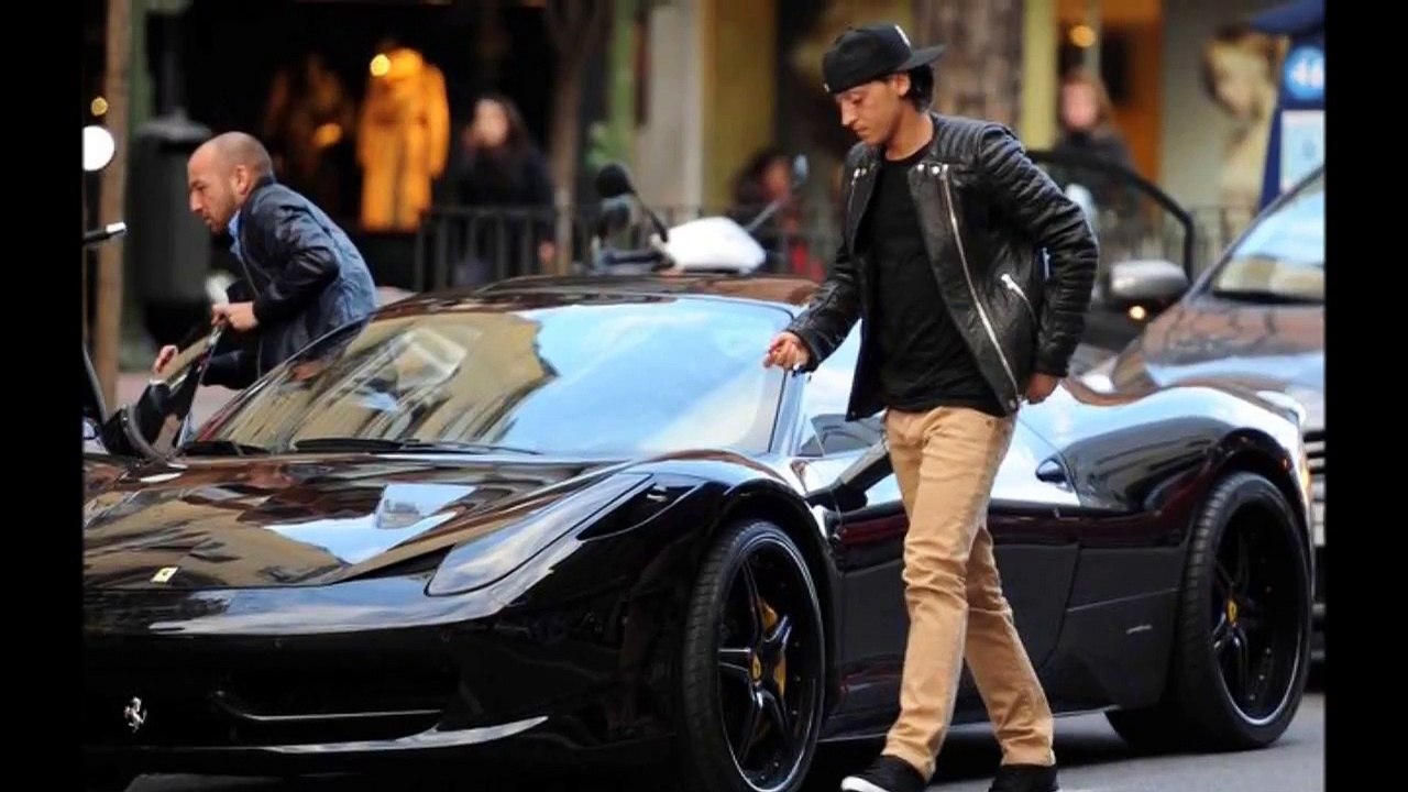 Cristiano Ronaldo's Lamborghini & Mesut Özil's Ferrari