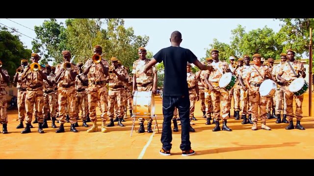 IBA ONE feat SIDIKI DIABATE-ALLAH BE MALI FAI by 8.8 PROD