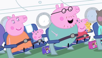 Peppa Pig - Flying On Holiday (Clip)