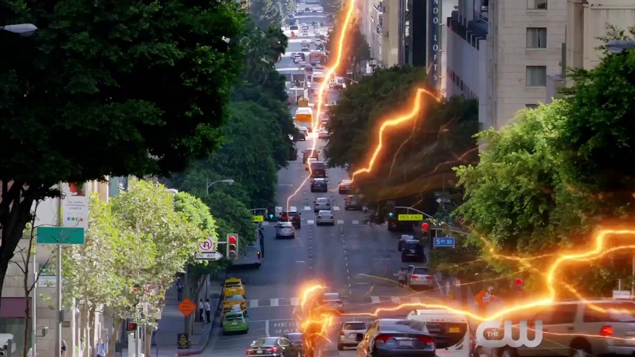 The Flash Season 2 "Zoom is Coming!" Trailer Breakdown!! What you missed!!