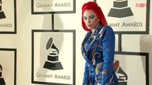 Lady Gaga arrive Grammy Awards 58th Red Carpet 2016 look David Bowie -