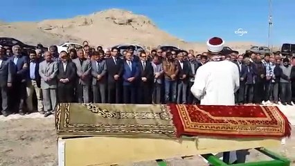 BİK Şube Müdürü Şükrü Kılıç, gözyaşlarıyla toprağa verildi