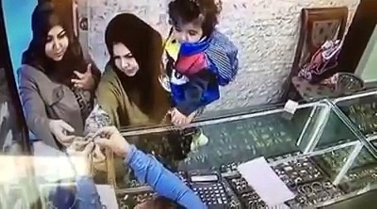 شاهد سرقة محل صياغة الذهب في المنصور بغداد