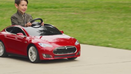Tesla Model S pour enfant... riche